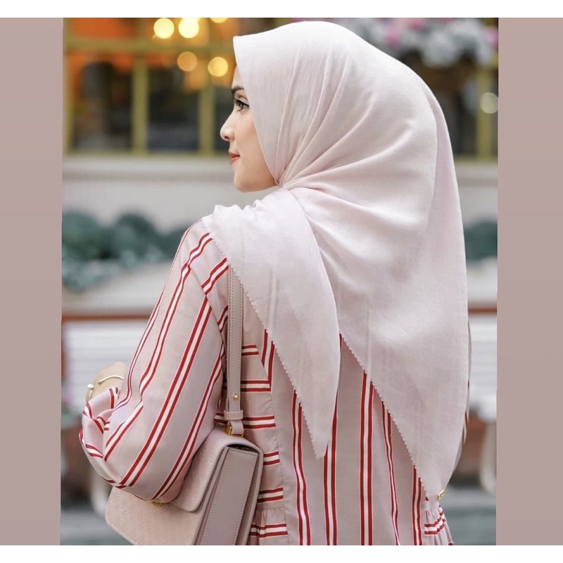 Tapis Embossed Buttonscarves Pale Pink