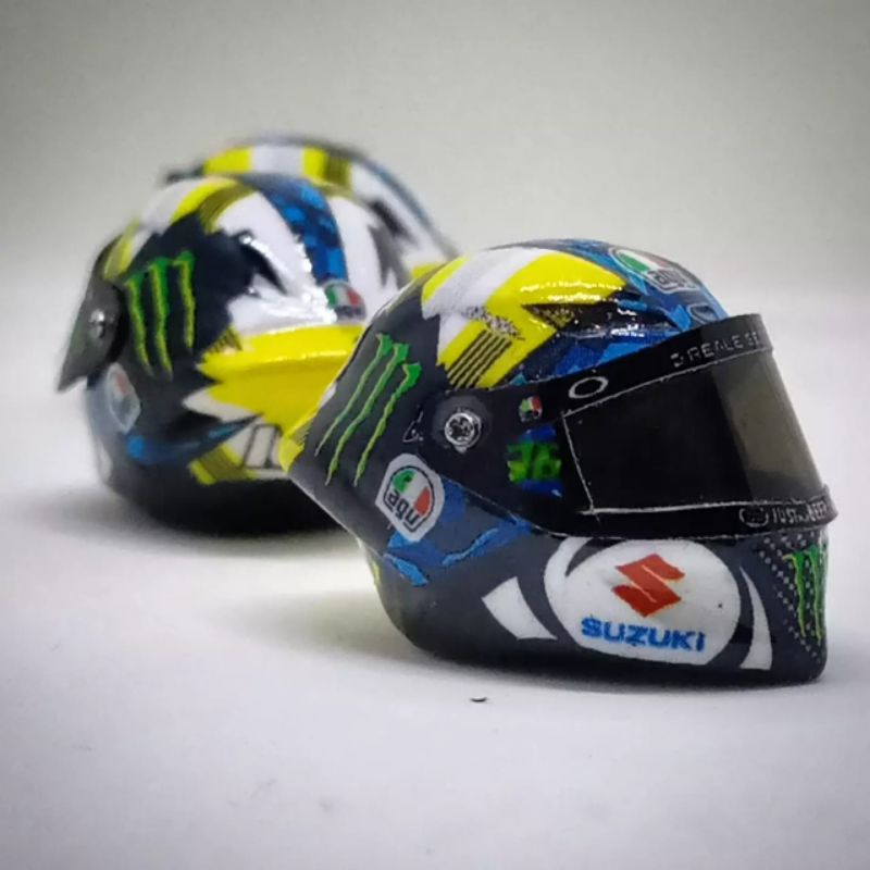 Miniatur helm Joan Mir 2021 skala 1 per 12