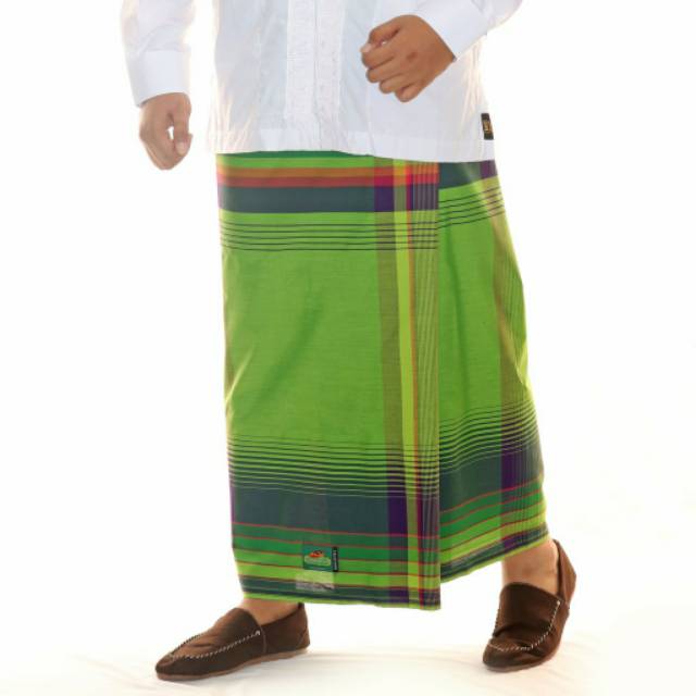 SARUNG ATLAS FAVORIT 500 MOTIF &amp; WARNA MIX