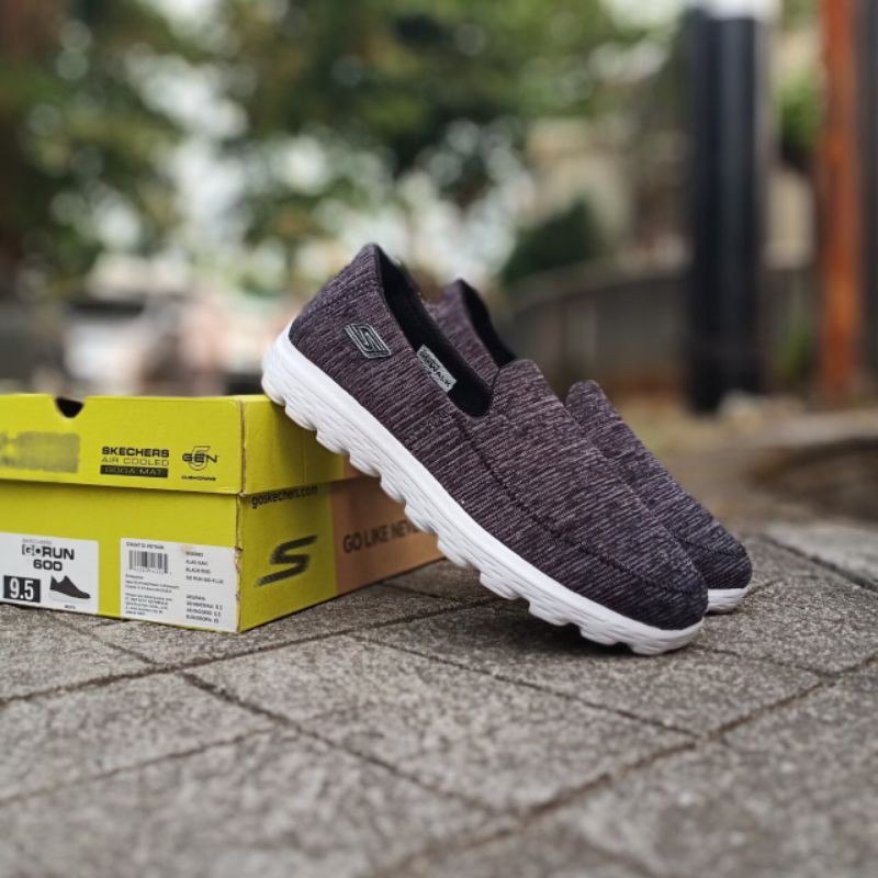 SEPATU PRIA SNEAKER SKECHERS SLIP ON SIZE 39-44