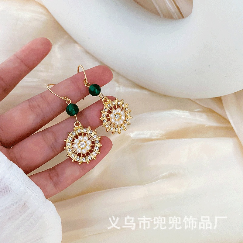 XiaoboACC Anting Kait Gantung Retro Hypoallergenic Desain Lingkaran Hias Zircon Mutiara Untuk Wanita