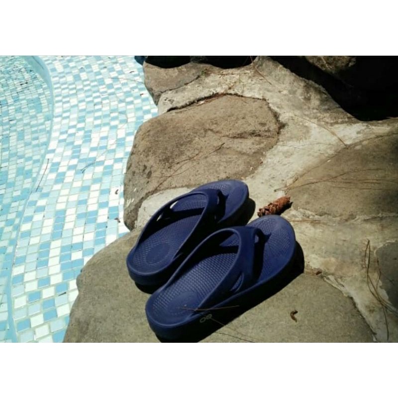 SANDAL KESEHATAN TERAPI PLANTAR FASCIITIS OOFOS 100%ORIGINAL(CICILAN CC 0%)