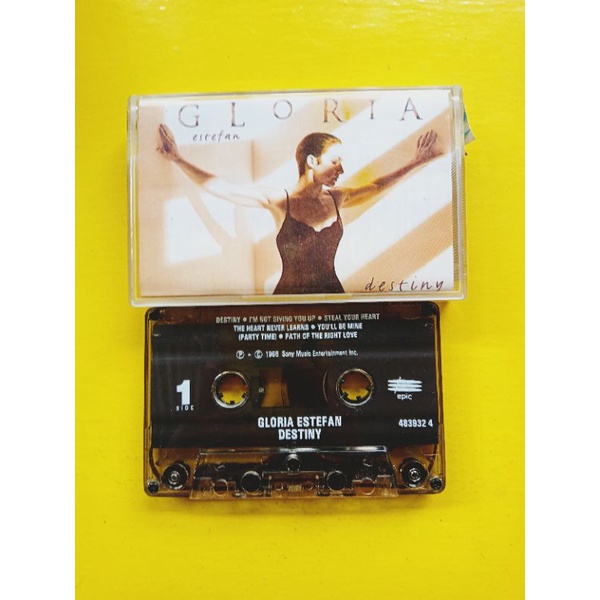 Kaset GLORIA ESTEFAN Destiny