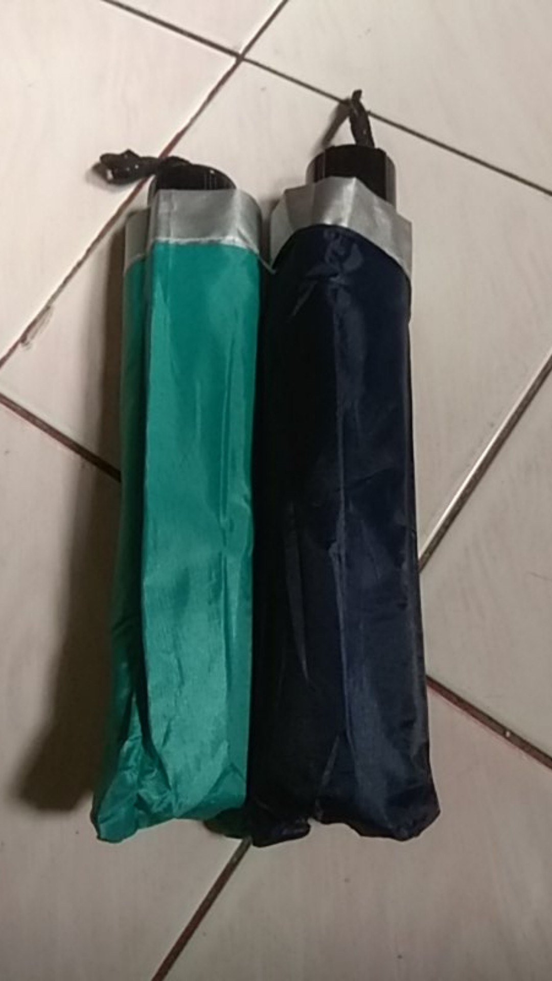 Payung Lipat 3 Polos Warna Warni