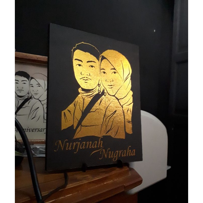 Kado Custom lukisan Wajah Emas/Gold/silver (kado wisuda, pernikahan , anniversary dll)