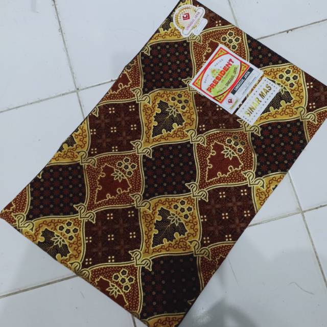 Kain batik unggul jaya istana presiden prada 28