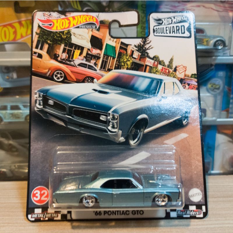 HOT WHEELS 66 PONTIAC GTO - BOULEVARD - PREMIUM