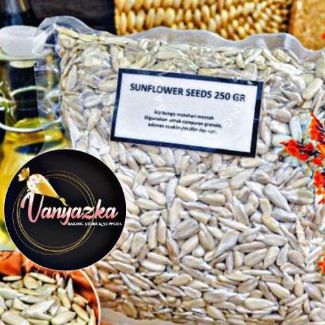 

Sun Flower Seeds/Biji Bunga Matahari Kupas 250gr