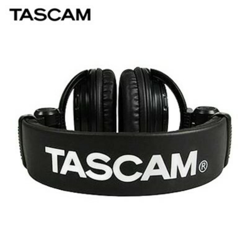 Headphone Tascam TH-02 Multi-Use Studio Grade Closed Back Headphone