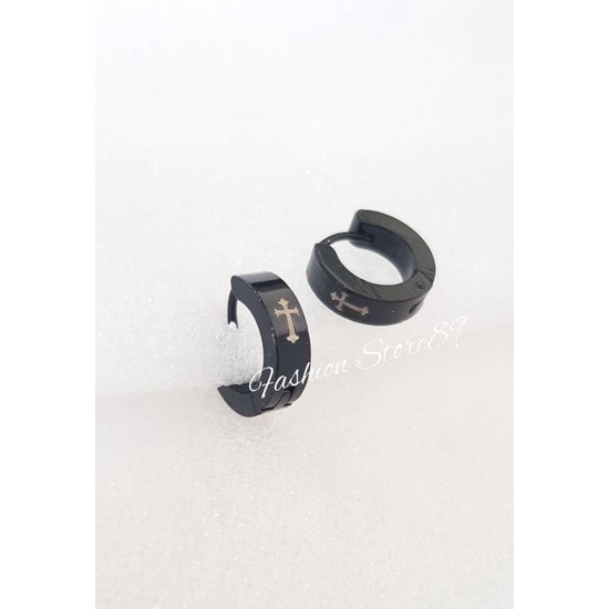 Ready Import Anting Jepit Ukiran Salib Titanium Black Pria Wanita tercantik fashion Impor Titanium