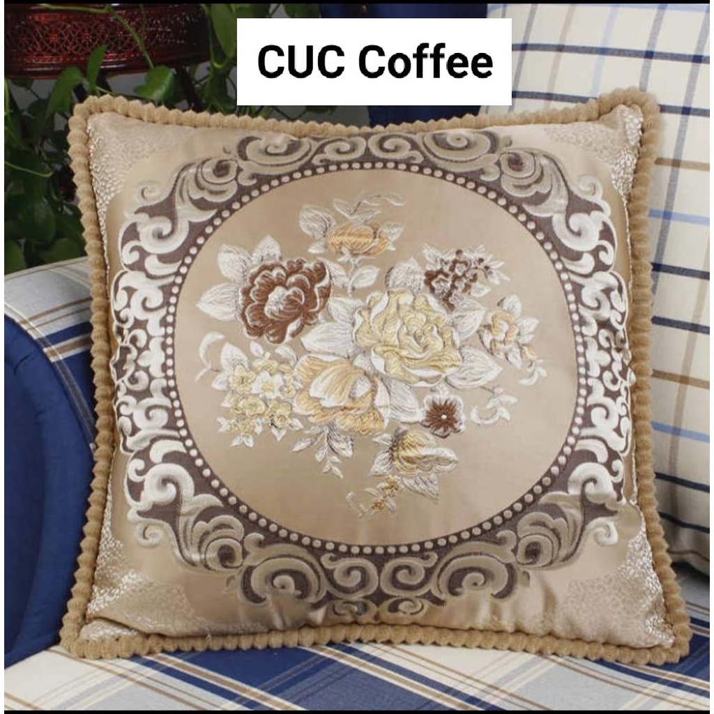 sarung bantal sofa premium/ sarung cushion sofa eropa mewah sulam bludru/ bantal kursi ruang tamu/ european cushion cover/ sarung bantal eropa / sarban elegan / sarban motif bunga bordir/ royal floral cushion