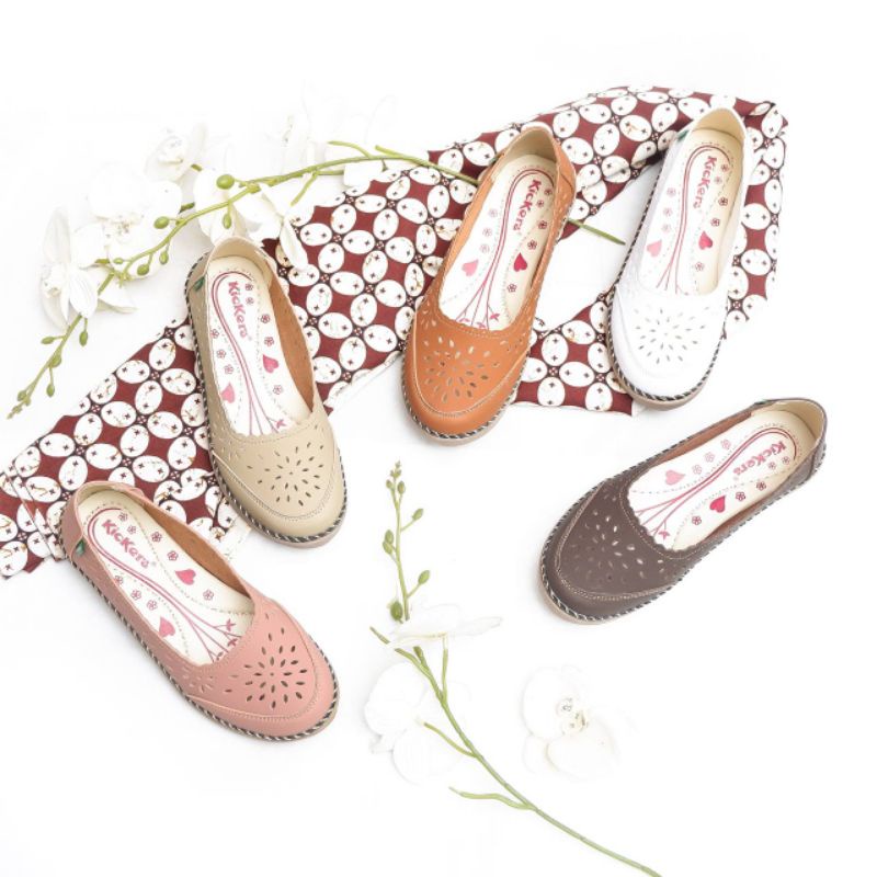 Sepatu Wanita Kulit Sintensis Kickers