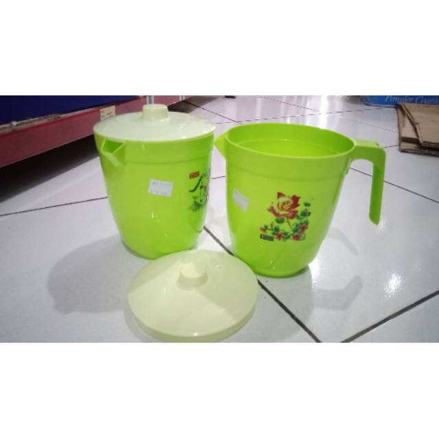 Eskan Mario 542088 hijau teko plastik