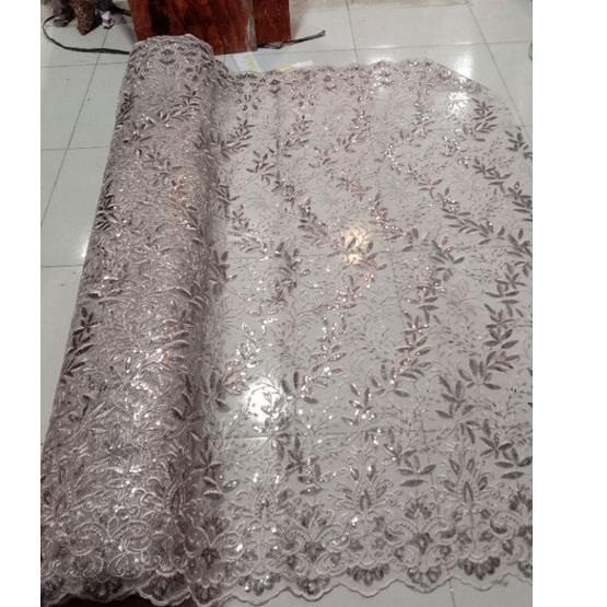 Kain Tile Spider Payet / Kain Tile Payet sepenggel / Bahan Brokat Kebaya {IE.21Jl22ᴶ}