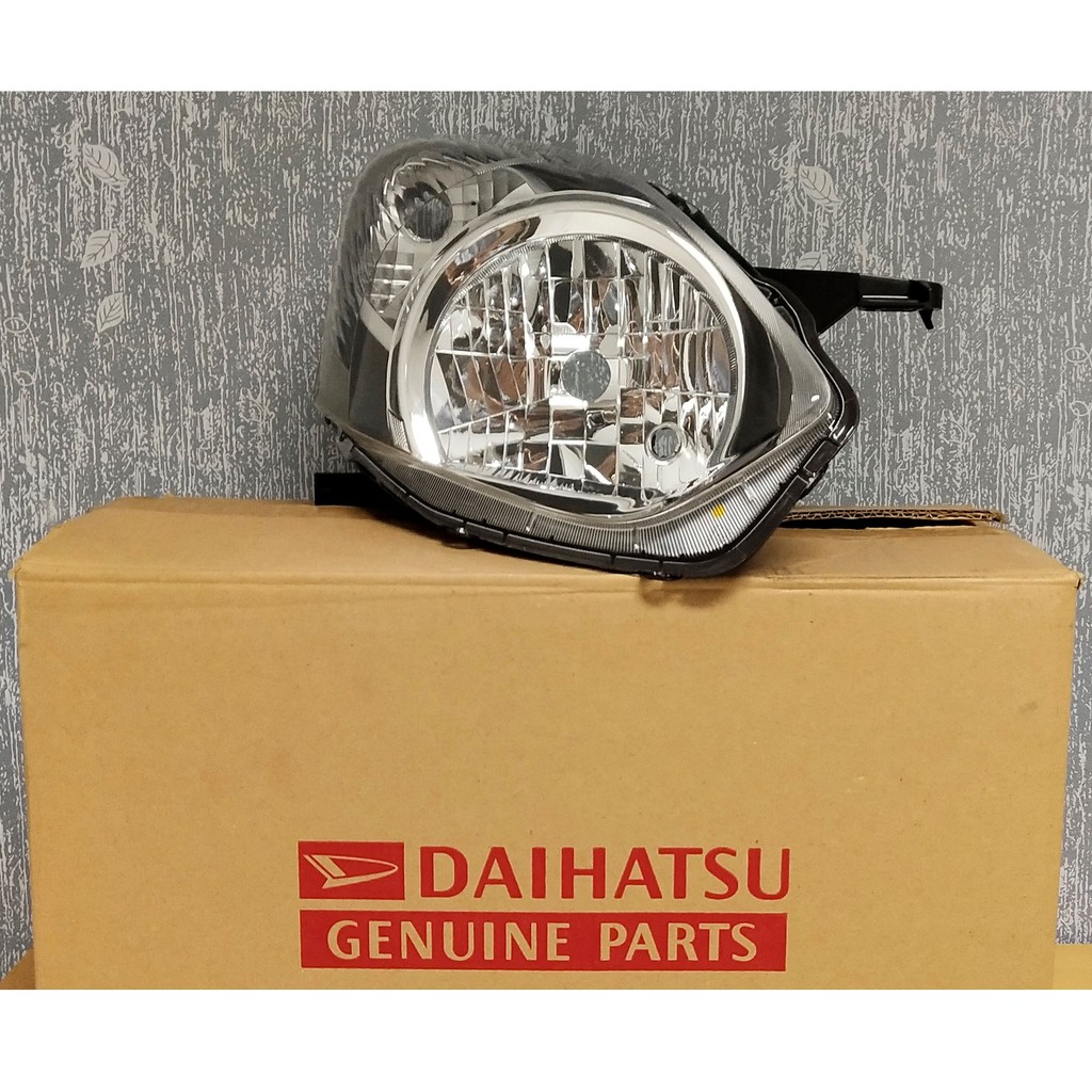 lampu depan ayla agya (daihatsu)