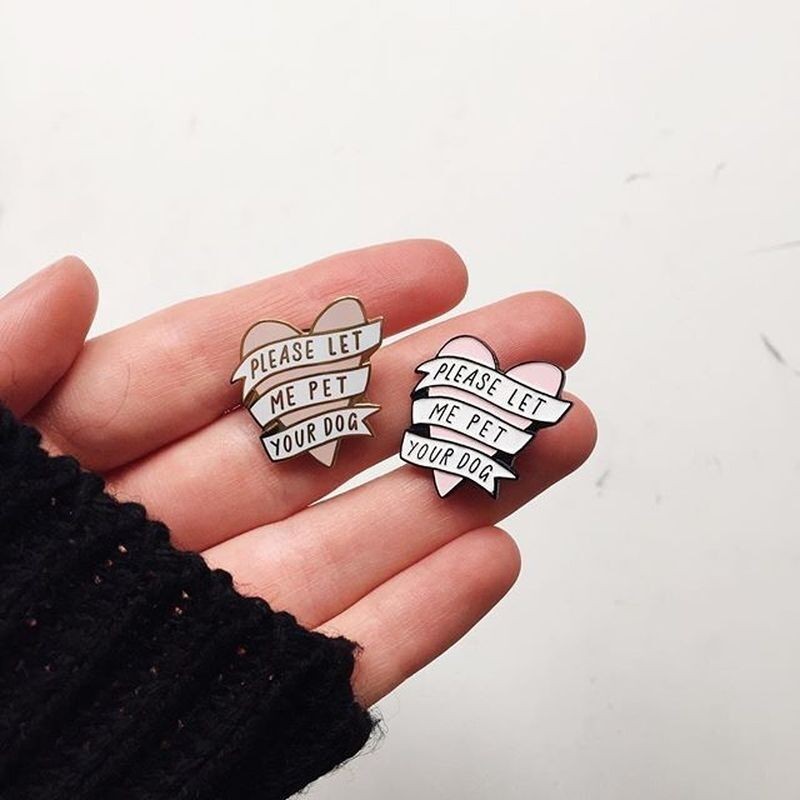 Pin Bros enamel Bentuk Hati Warna Pink Untuk Aksesoris Kerah