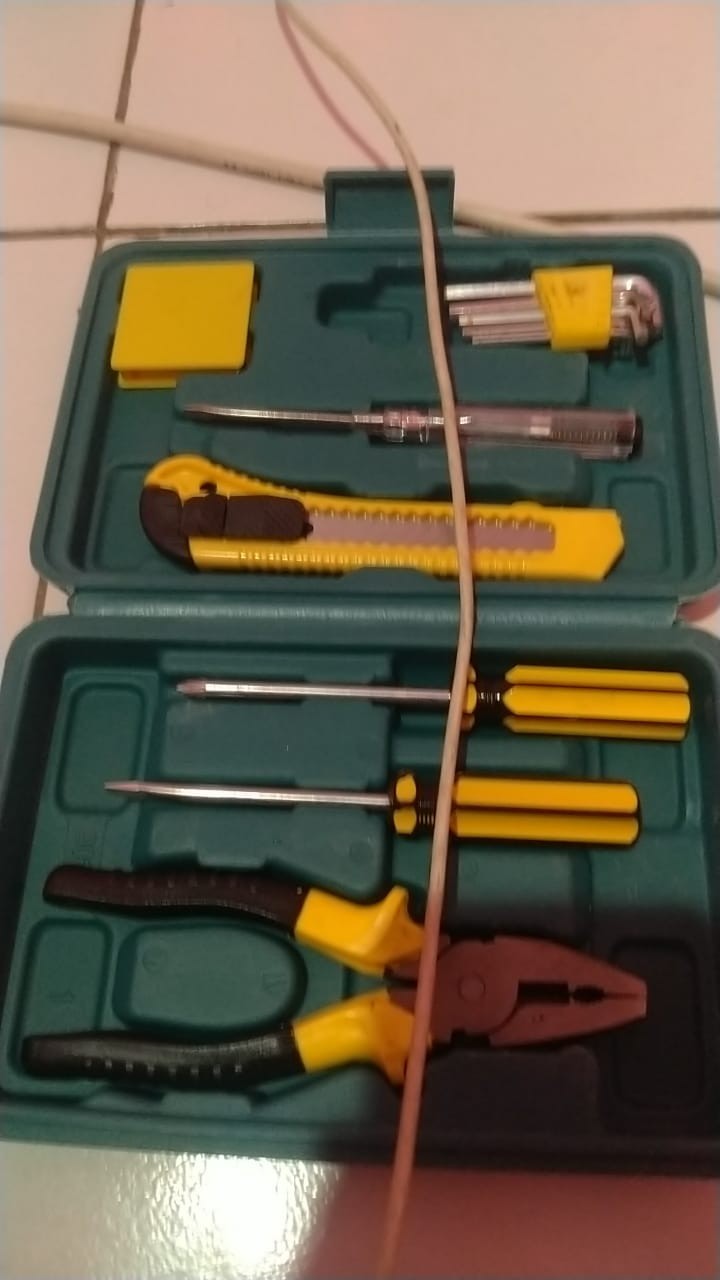 Perlengkapan Set Reparasi Obeng Cutter Kunci L Tang 12 In 1 - Ks-011