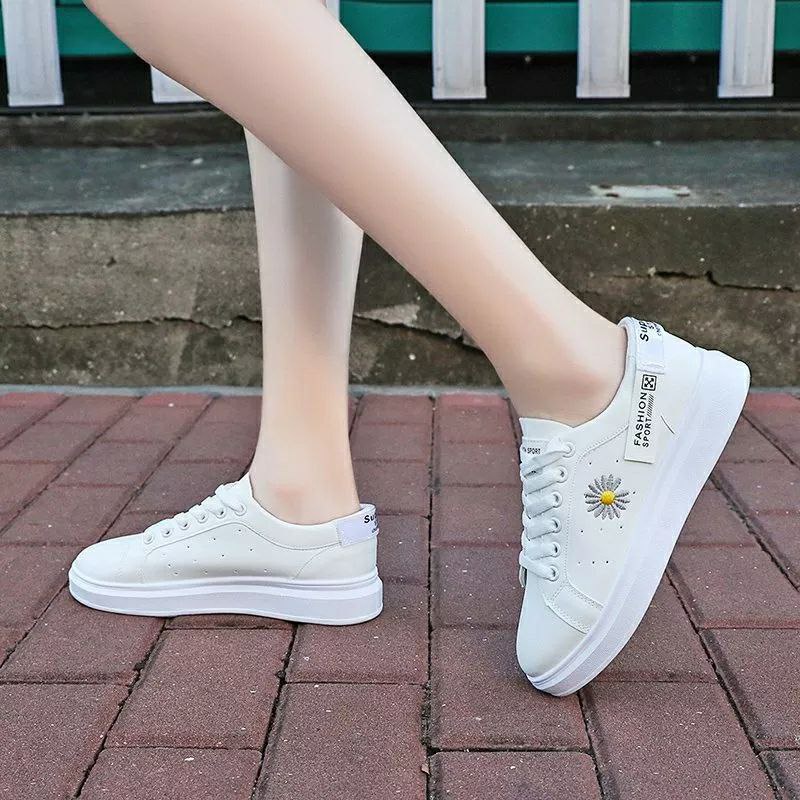 Sepatu Sneakers Tali Sepatu Wanita Fashion Sepatu Kets Jalan Santai sepatu cantik wanita terbaru kekinian Sepatu Sneakers Wanita Cewek Perempuan Remaja Dewasa Kekinian Murah Terbaru Sepatu Kets YS211-4