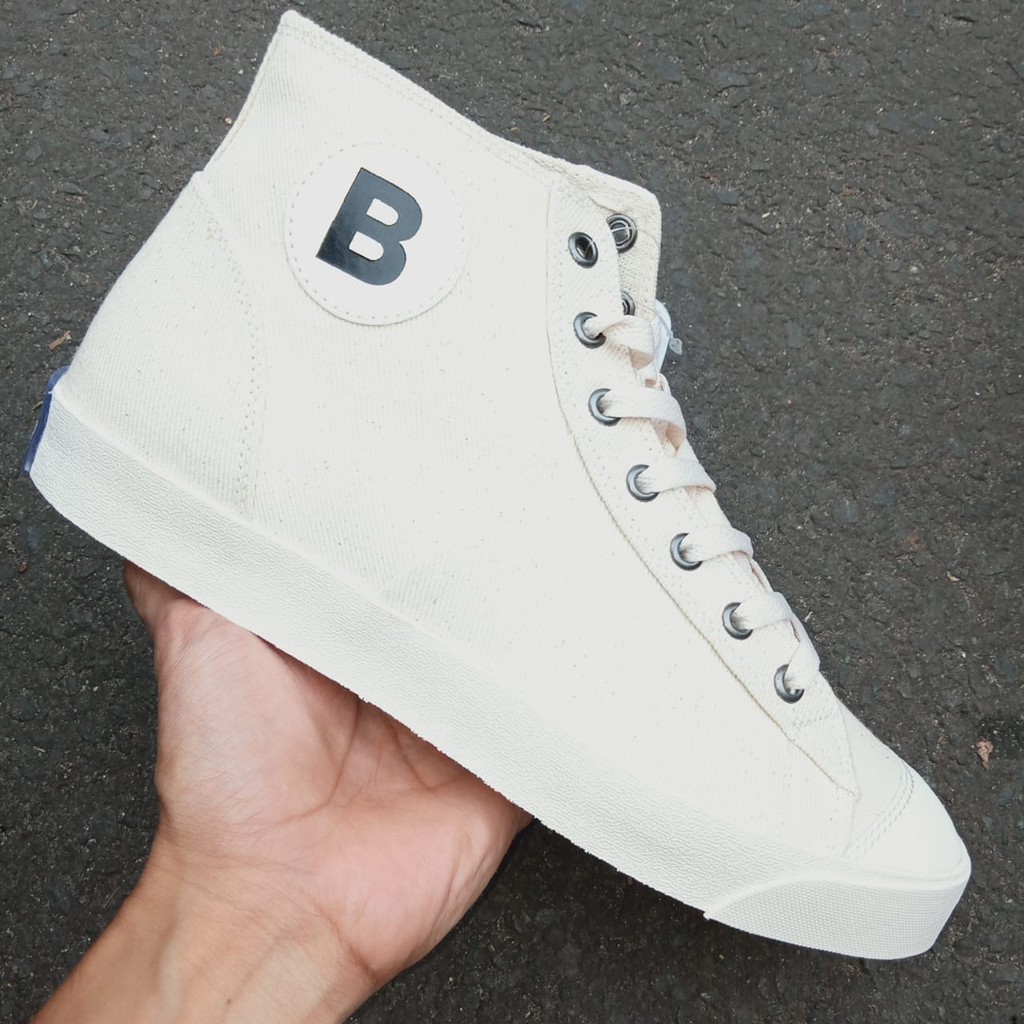 Sepatu Brodo With Dochi Collaboration Limited-7