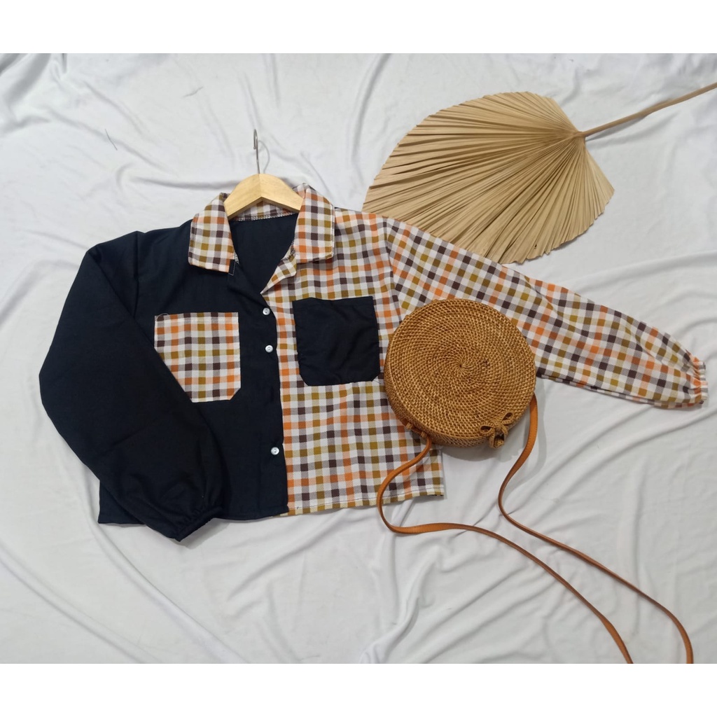 MIKA CROP TOP BLOUSE ia/ KEMEJA WANITA / BLOUSE KEKINIAN-KOTAK OREN