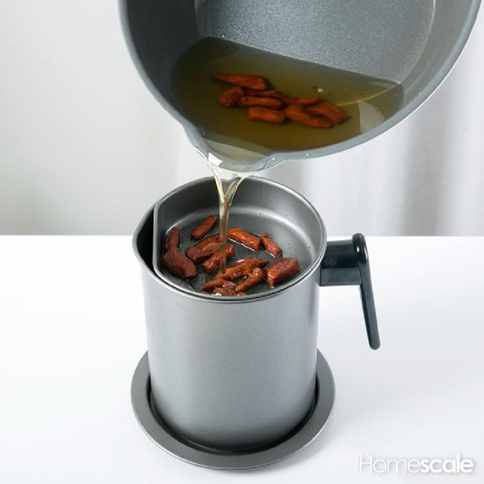 

Wadah Penyaring Minyak Goreng