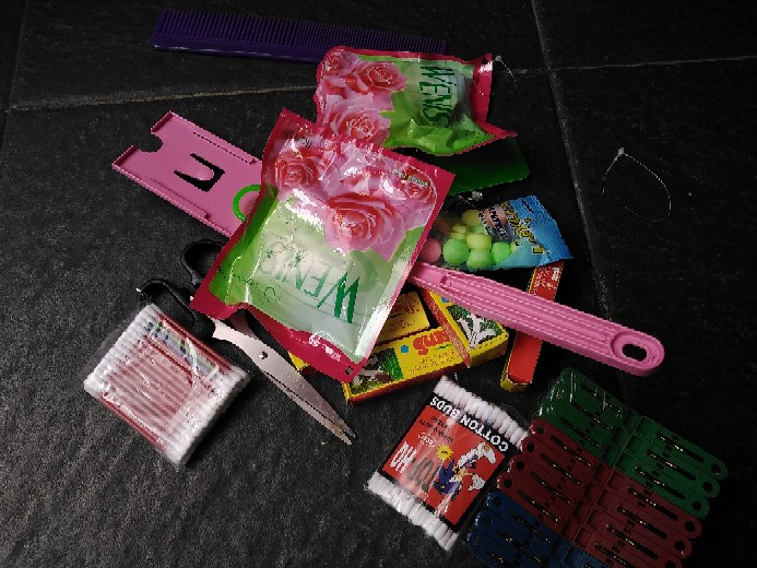 Alat Bantu Masukin Benang Kedalam Jarum Jahit Dengan Sangat Mudah