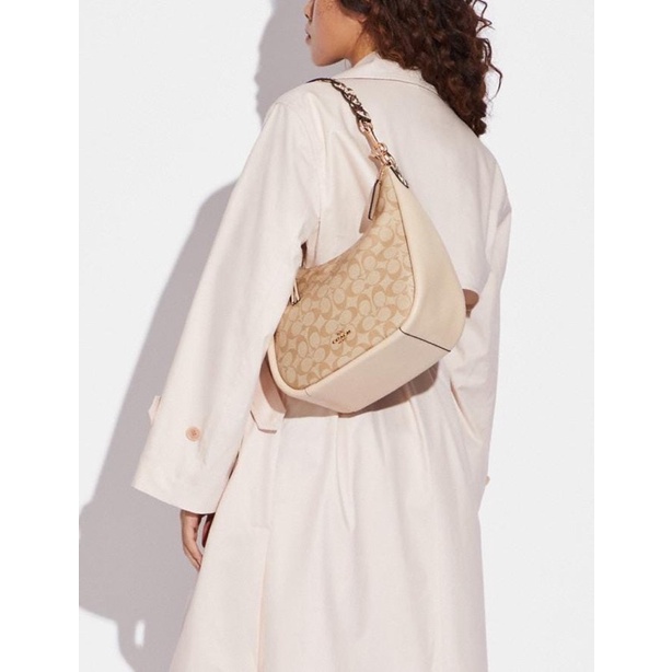 Coach Jules Hobo In Signature Canvas (C9189)