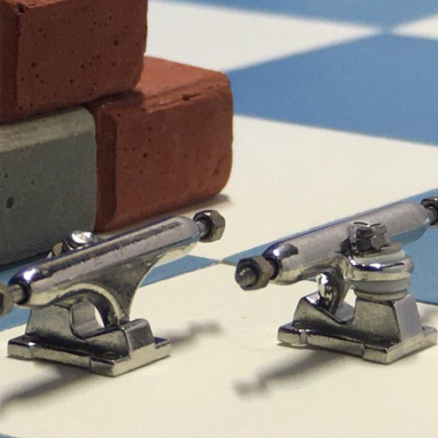 Fingerboard truck 32mm / 34mm single axle