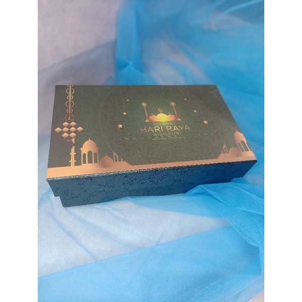 

box special lebaran green uk. 25x15x8 cm