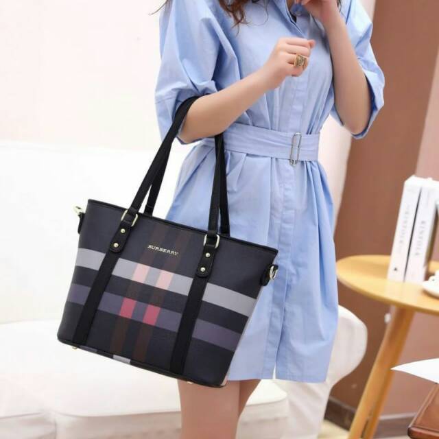 Burberry Check Tote Bag B01