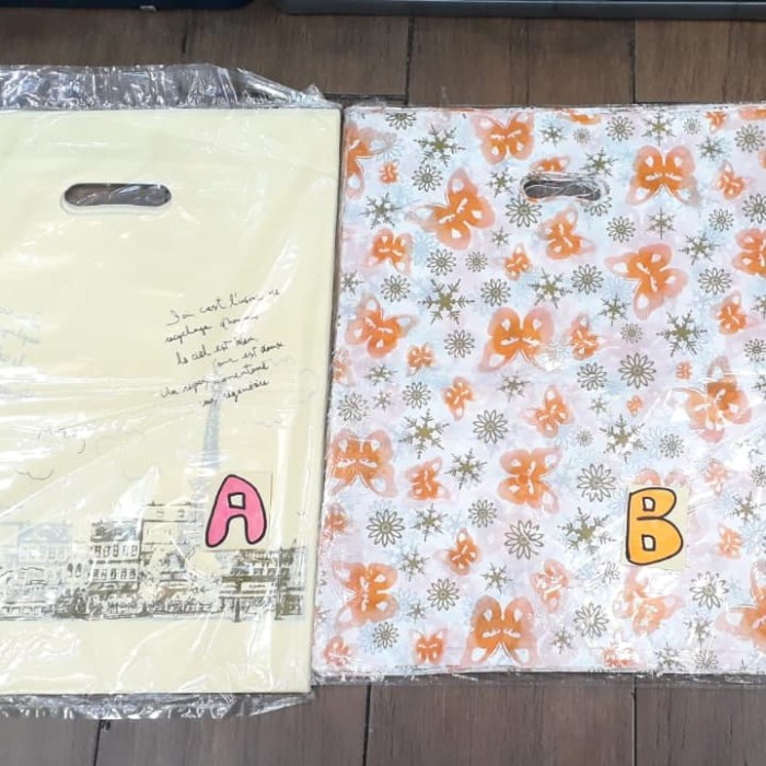 

✨ BISA COD ✨ Kantong Plastik Motif import uk 40x30 isi 50 lembar
