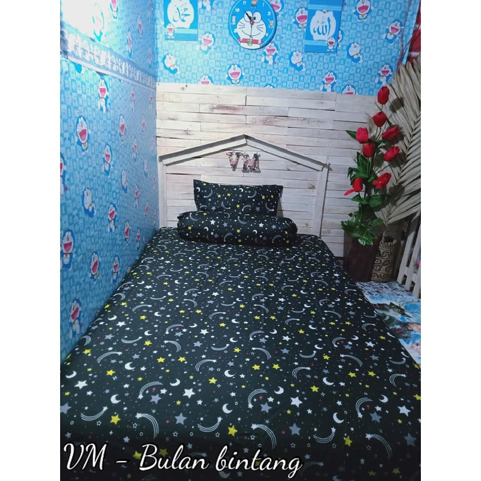 Seprai Sprei Homemade Motif Lucu Bulan Bintang Hitam
