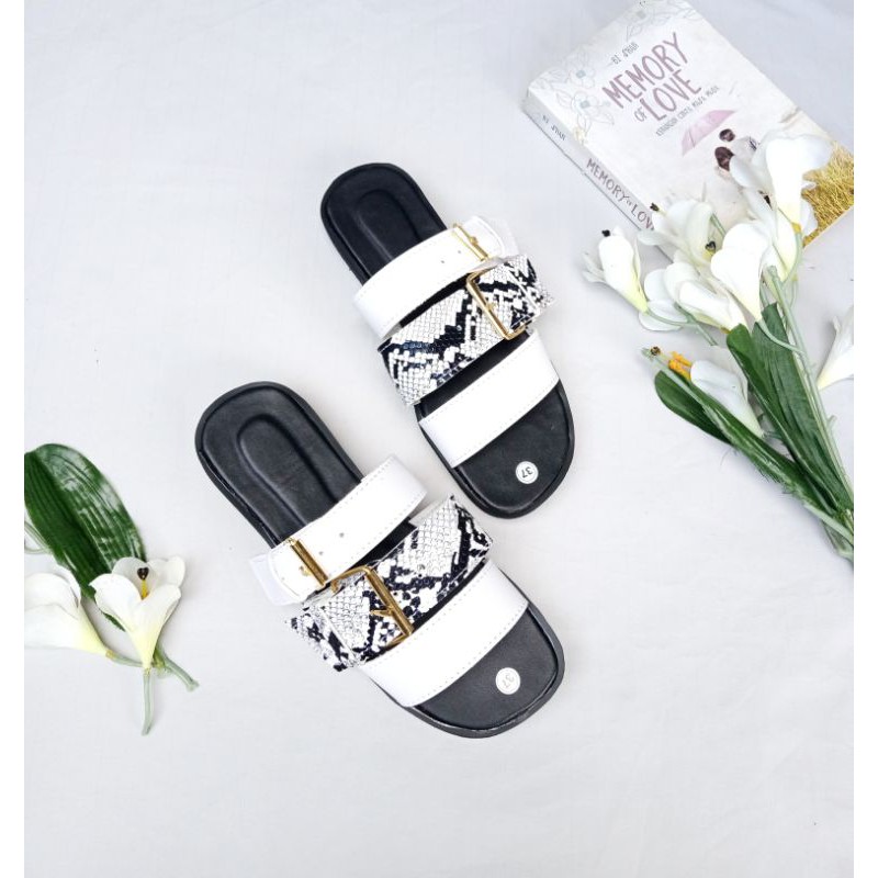 ARSY SANDAL