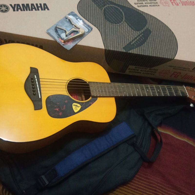 GITAR YAMAHA JR1 AKUSTIK ORIGINAL 3/4 BEKAS MASIH MULUS 90%