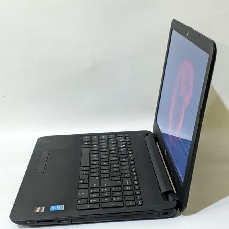 laptop Desain grafis Hp 15 - core i7 5500u - Ram 16gb - Dual vga Amd Radeon - 15.6inc