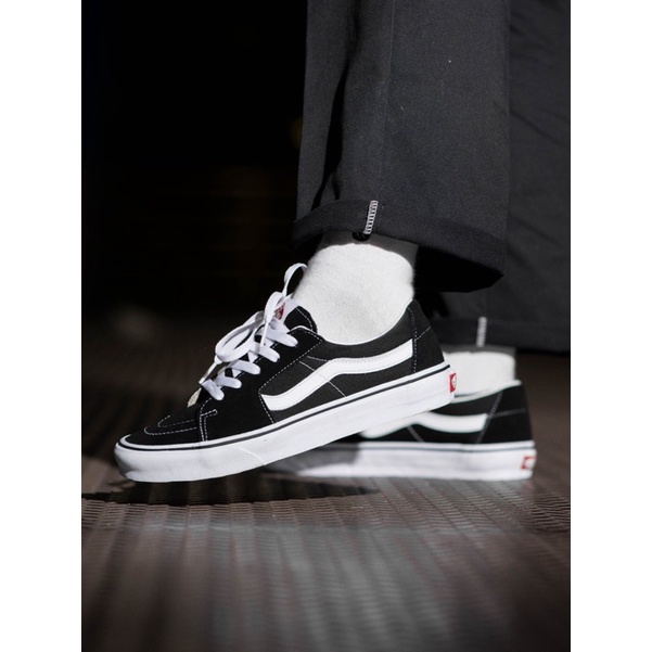 V4NS SK8-LOW CLASSIC BLACK WHITE ORIGINAL 100%