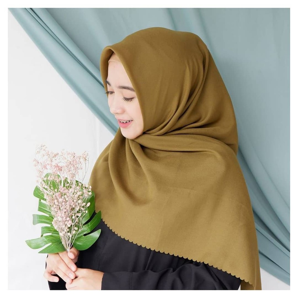  Jilbab  Bella  Square  Polos tepi LASER CUT kerudung 