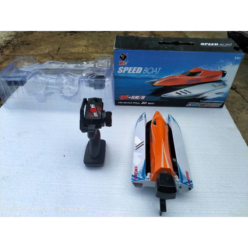 RC BOAT