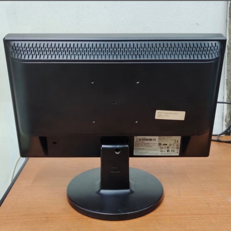 Monitor HP 16 Inch Wide, Murah, Mulus, Bening, dan Bergaransi