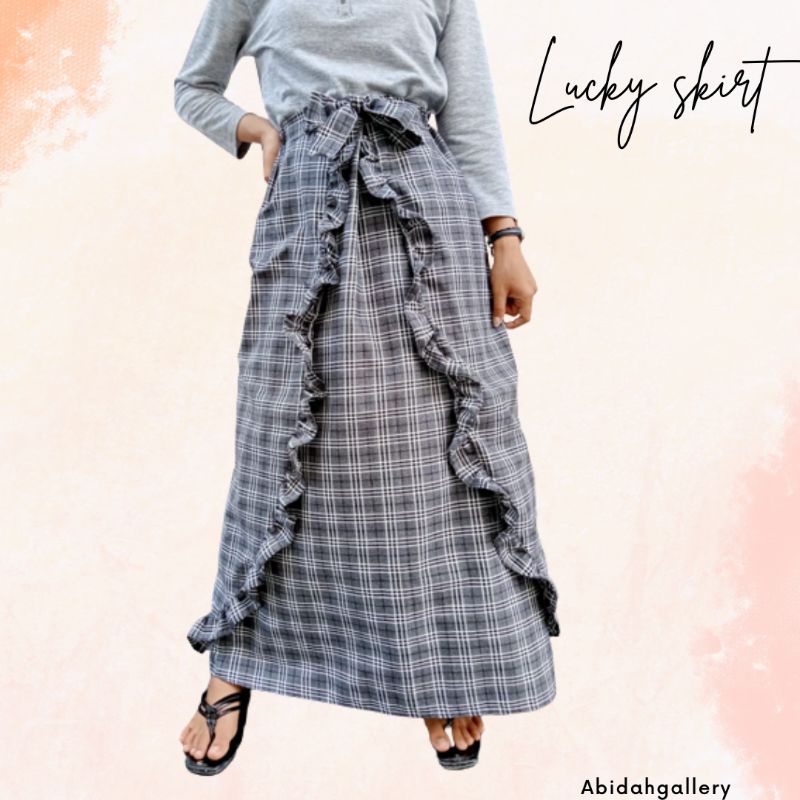 lucky skirt / rok kotak rempel by Abidahgallery