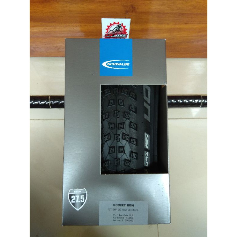 BAN LUAR SCHWALBE ROCKET RON 27.5 X 2.25