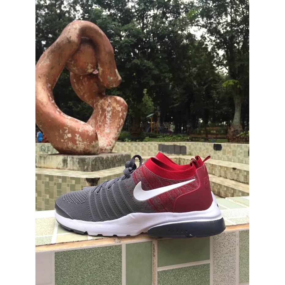 nike air presto maroon