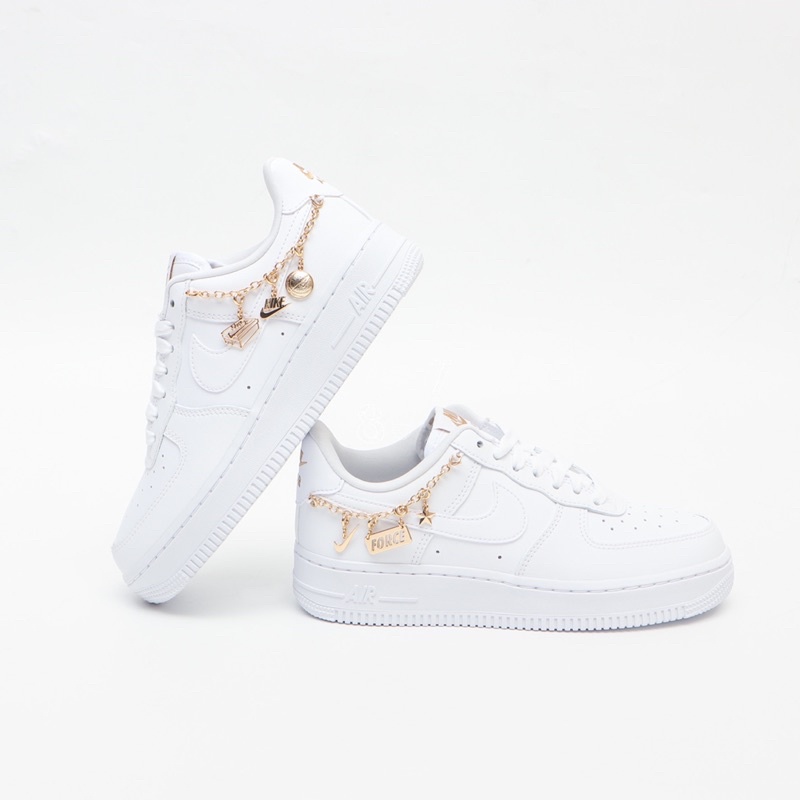 Air Force 1 Low Lucky Charm White