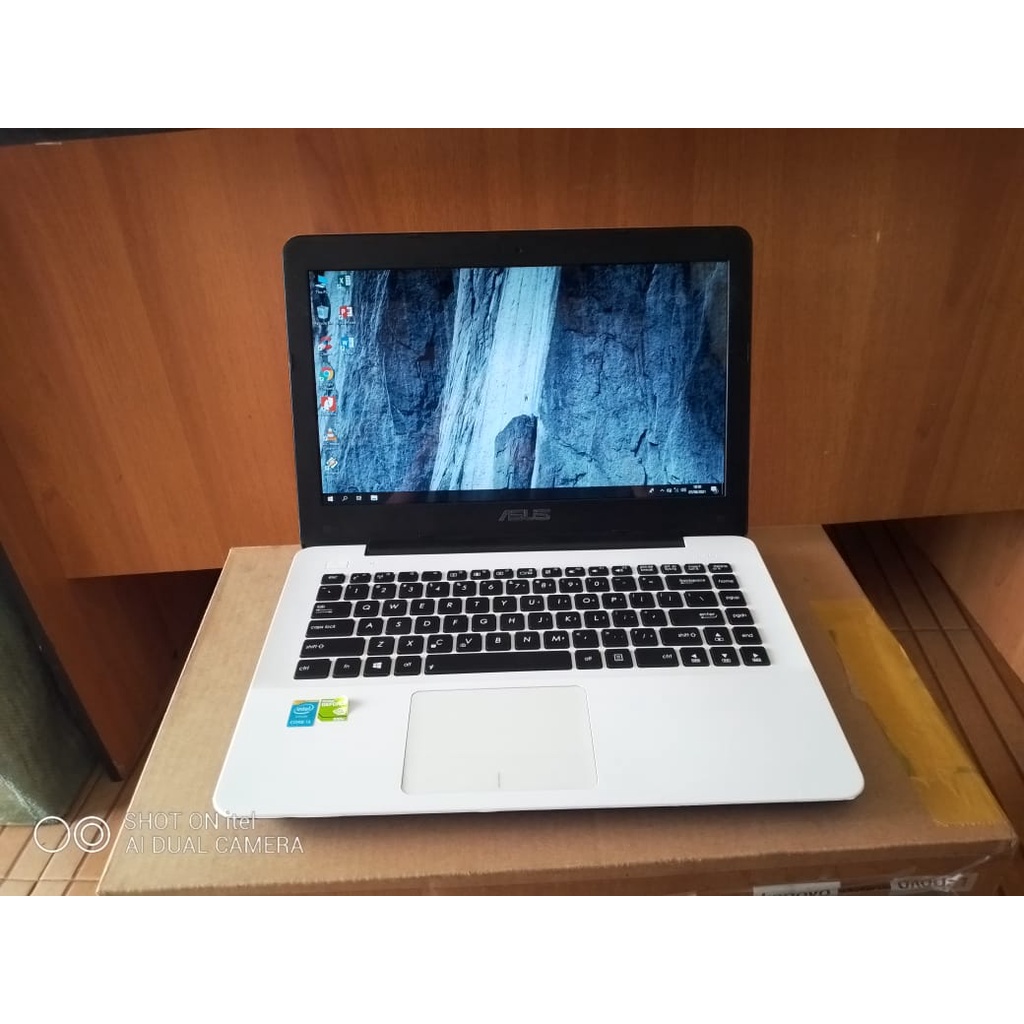 LAPTOP SECOND ASUS CORE i3 RAM 4GB HDD 500GB VGA NVIDIA 2 GB 14 INC GENERASI BARU WINDOWS10  SIAP PA