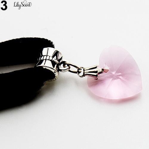 Perempuan Retro Gothic Velvet Rhinestone Heart Choker Necklace