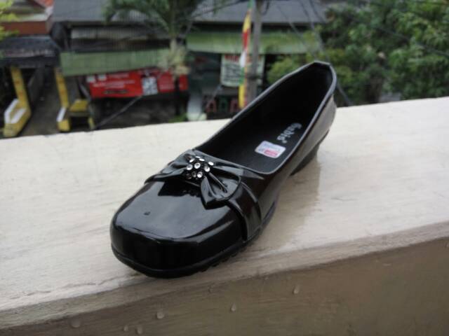 Sepatu Flat Wanita Fantofel Hitam Fullblack Untuk Sekolah Kuliah Kerja Acara Resmi Formal Traning