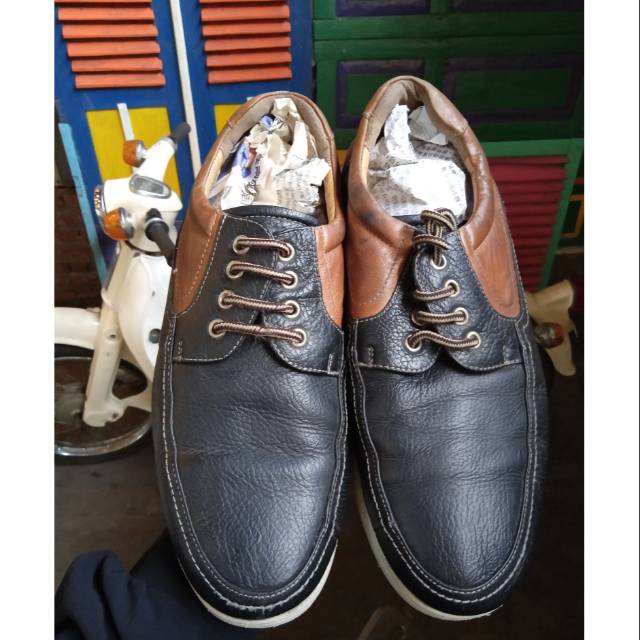 SEPATU SECOND KULIT ASLI