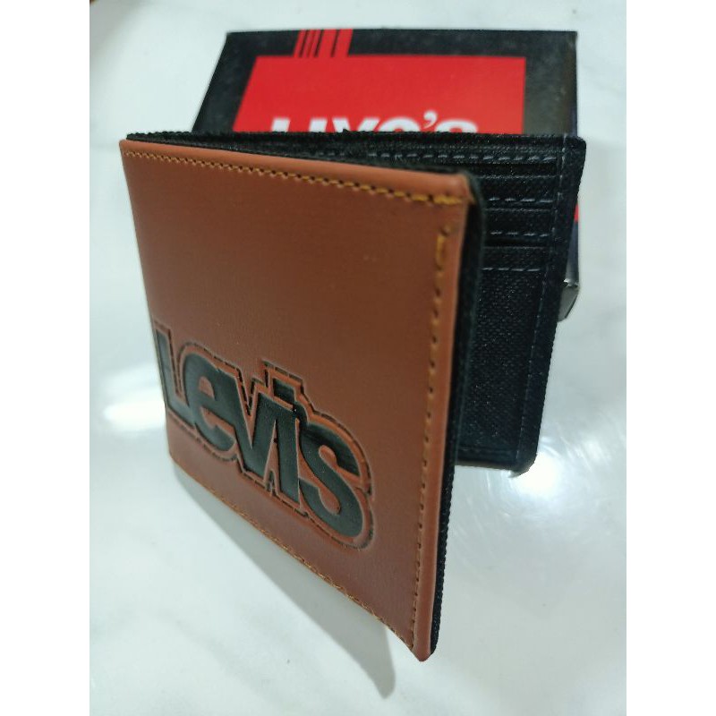 DOMPET PRIA LEVIS COKLAT