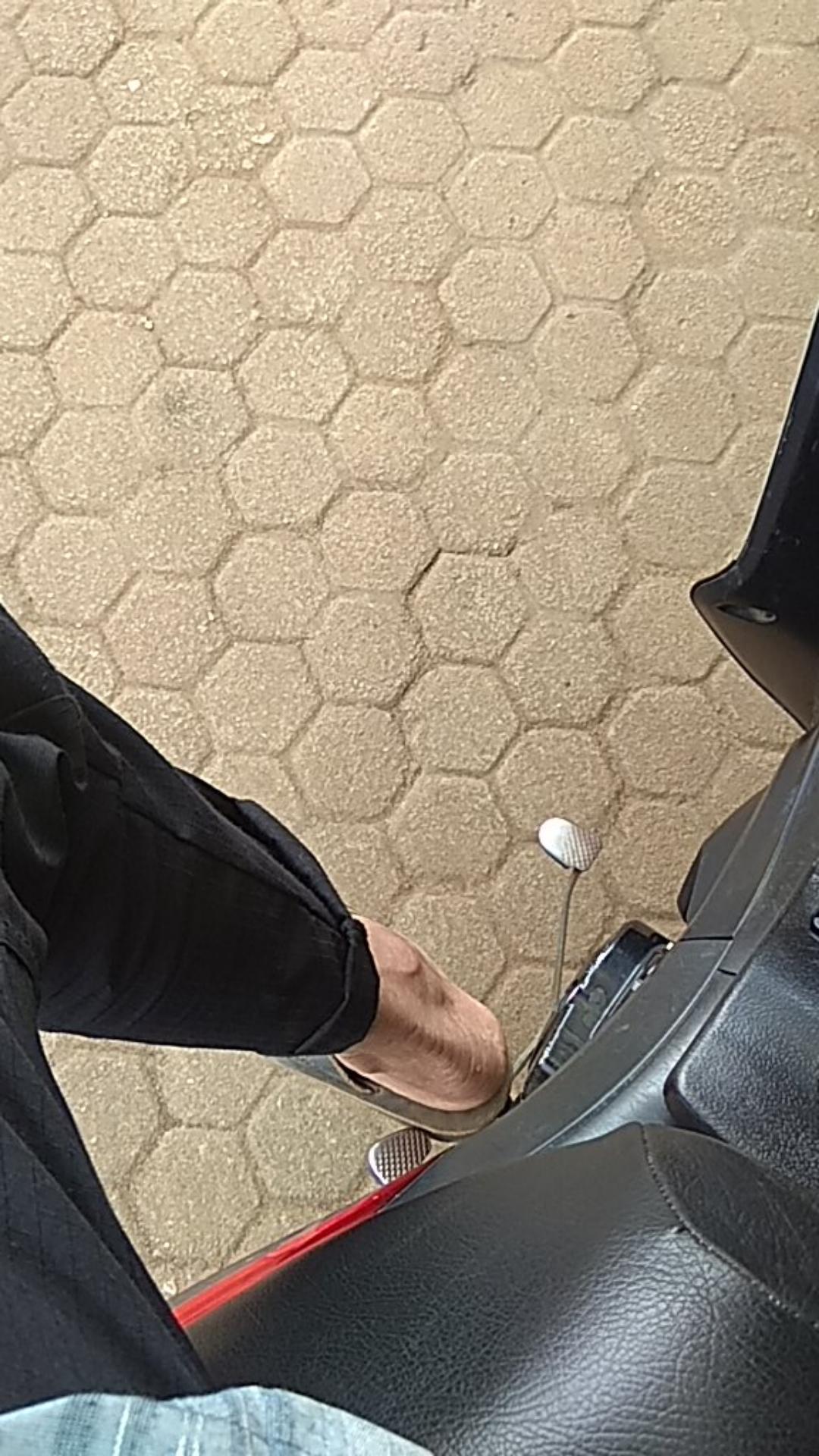 【bisa Cod】 Dispenser Odol 2 In 1 Dilengkapi Tempat Sikat Gigi