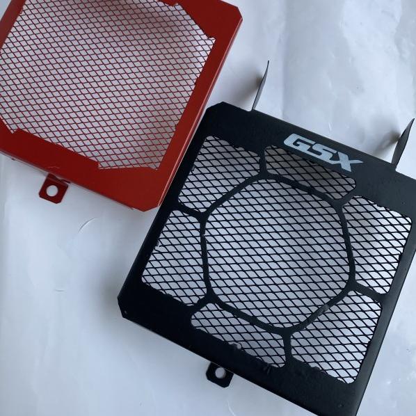 Tutup radiator GSX 150 R cover radiator GSX 150 R - Hitam